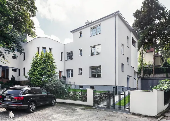 Costa Apartments